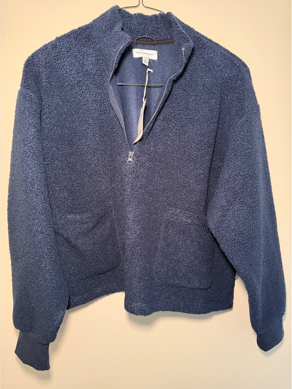 XL NWT Free Assembly Sherpa Quarter Zip